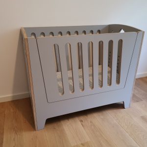 bedside crib